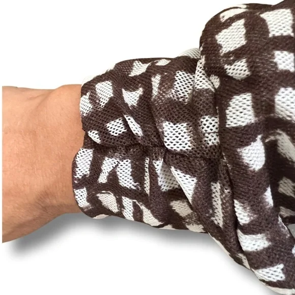 PENDLETON Turquoise and Silver
Embellishments V-neck Top - Picture 7 of 10